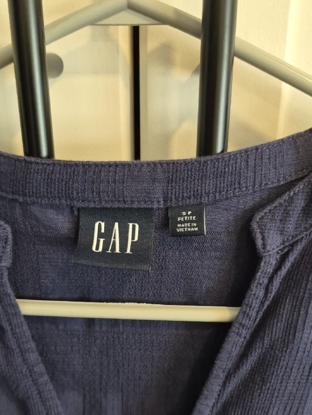 💙 GAP Women's Dark Navy Tiered V-Neck Tunic Mini Dress - Picture 3 of 3